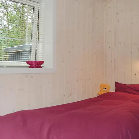 Gorgeous In Ebeltoft With Kitchen בית נופש Øksenmølle